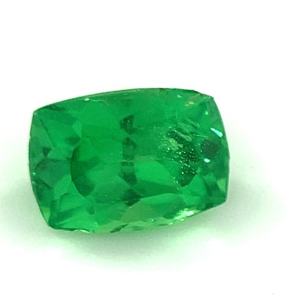Tsavorite Green Garnet .74ct - Picture 1 of 6